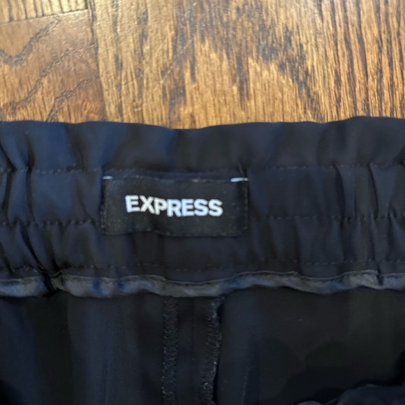 Express pull on high rise ankle pant - Picture 2 of 4